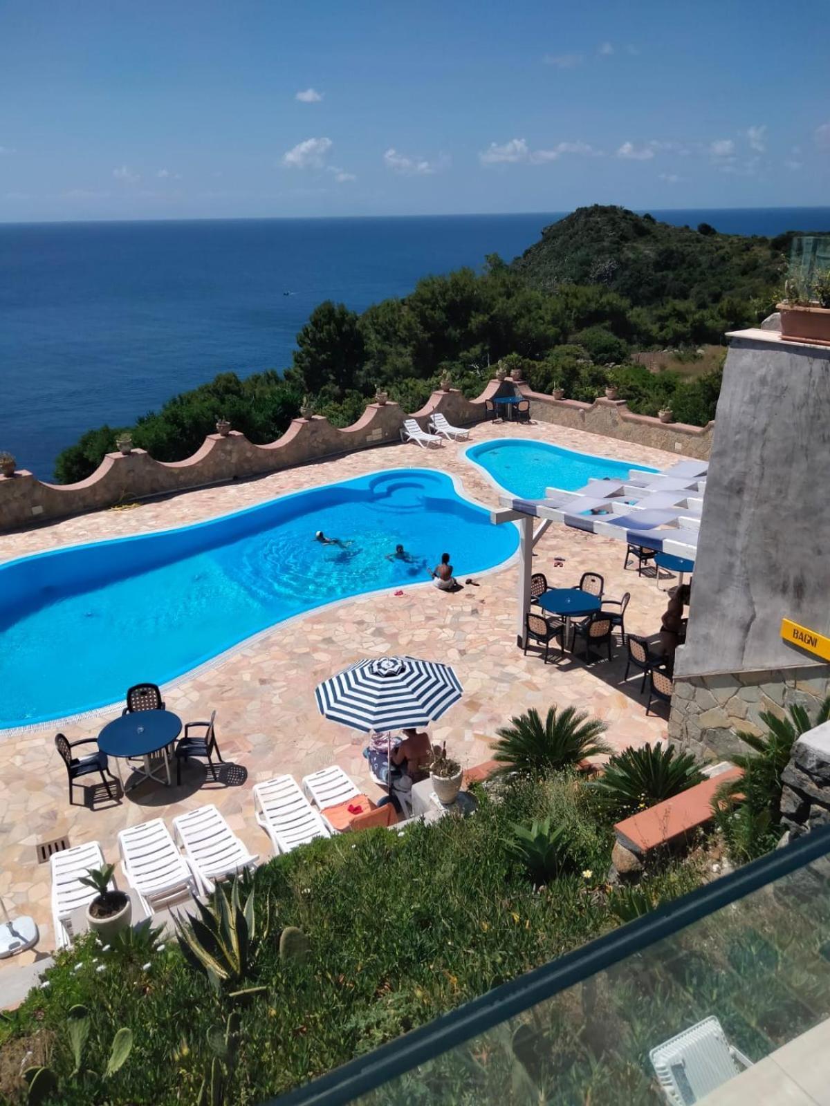 Hotel Diana Isola di Ustica Buitenkant foto