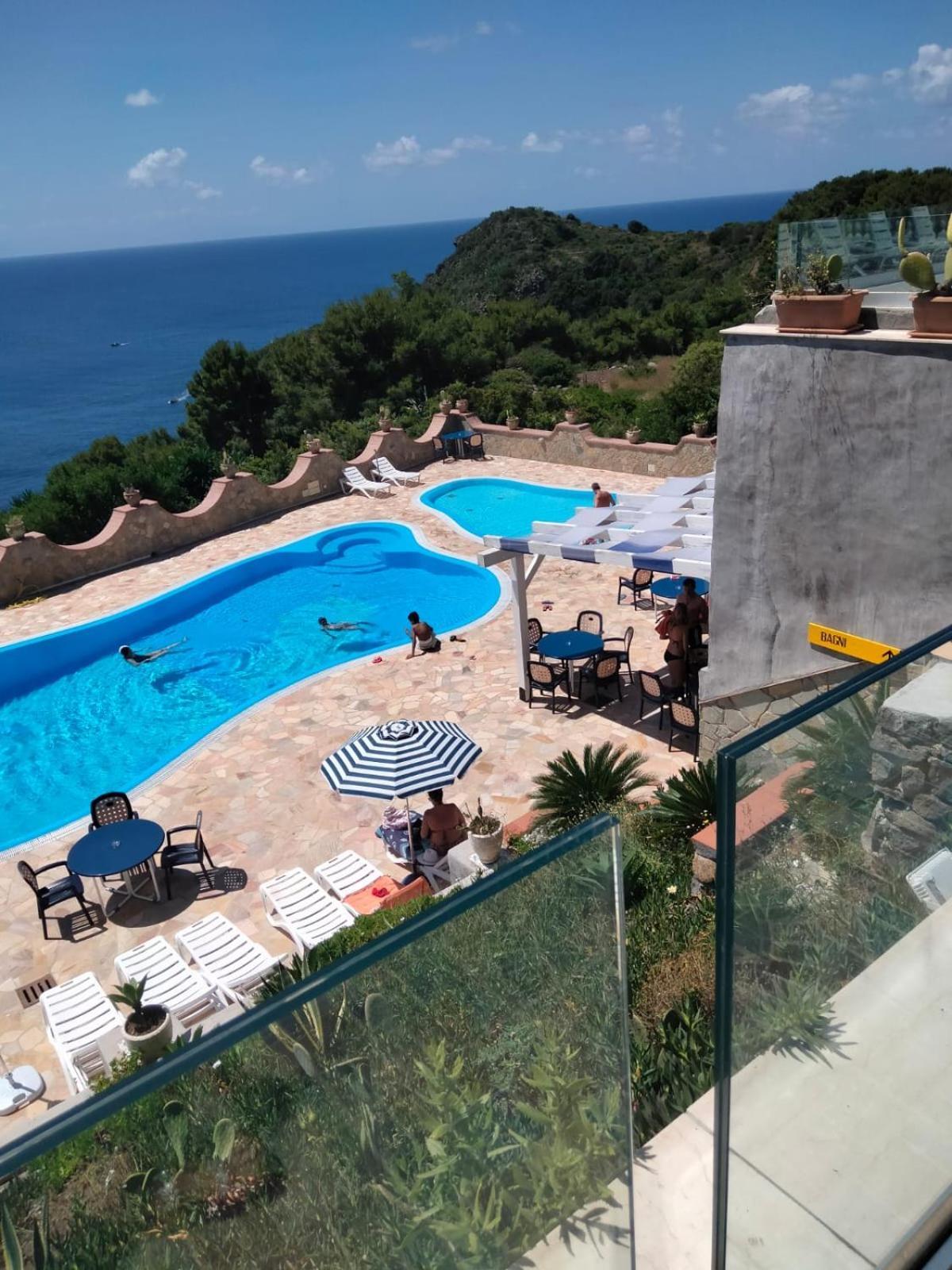 Hotel Diana Isola di Ustica Buitenkant foto