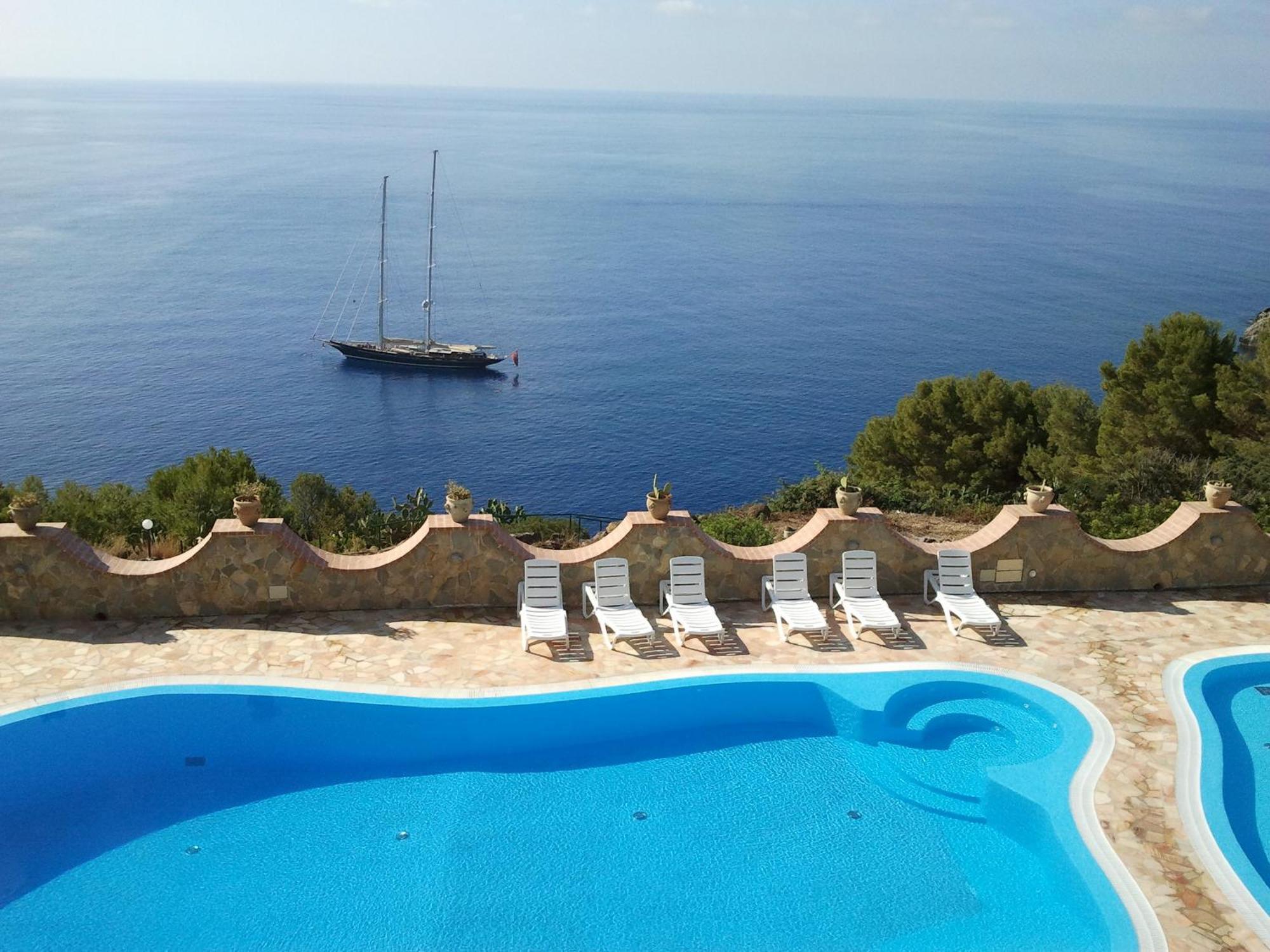 Hotel Diana Isola di Ustica Buitenkant foto