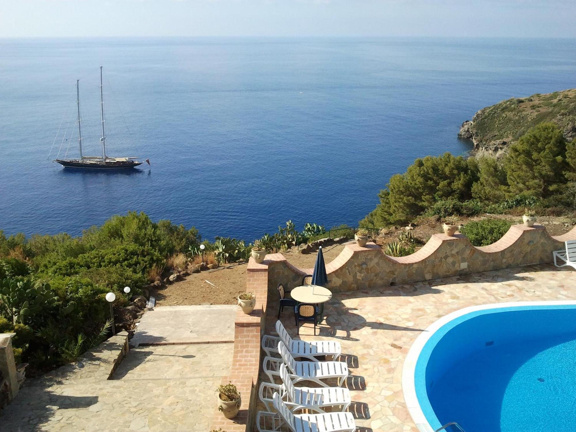 Hotel Diana Isola di Ustica Buitenkant foto